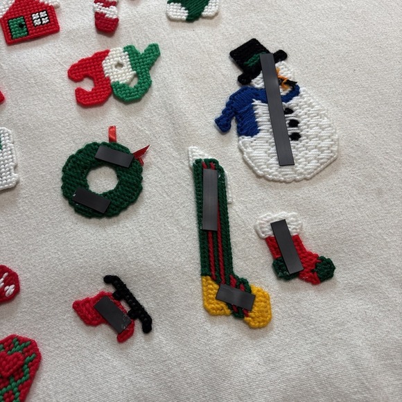 Christmas Handmade Plastic Canvas‎ Yarn Refrigerator Magnets Lot Of 13 VTG - Picture 6 of 9